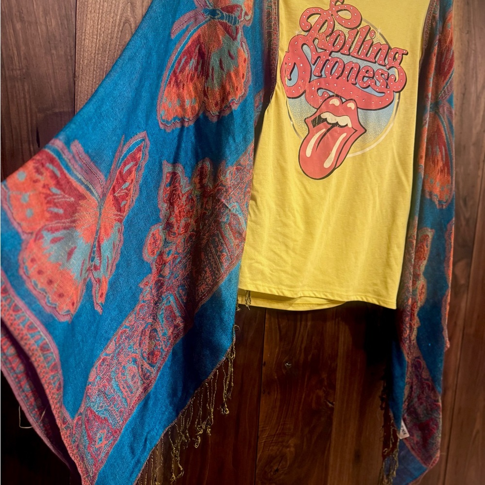 Rolling Stones Yellow Graphic Tee with Blue and Orange Kimono